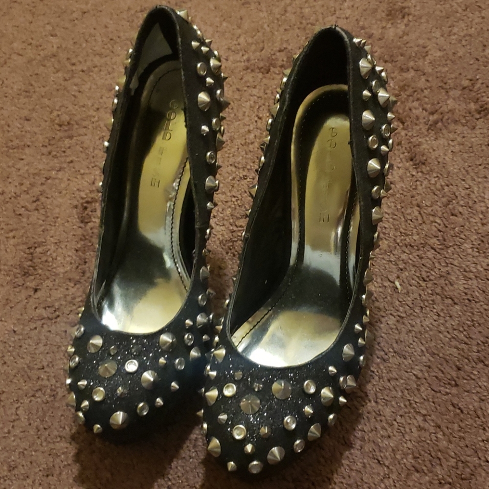 Spiked heels